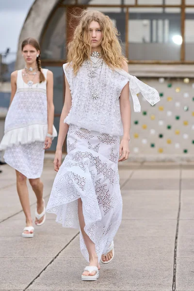 Look 71